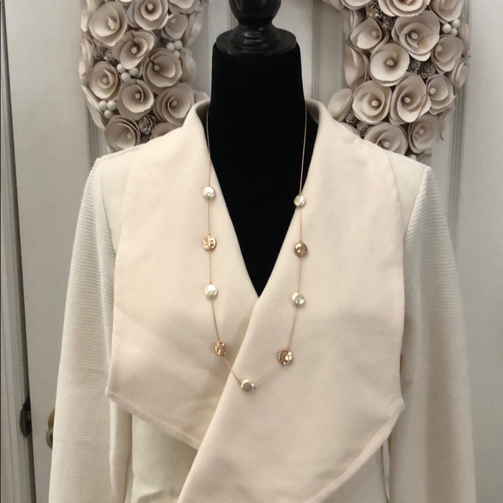 Luxurious Cream draped open front sweater jacket - Picture 5 of 8